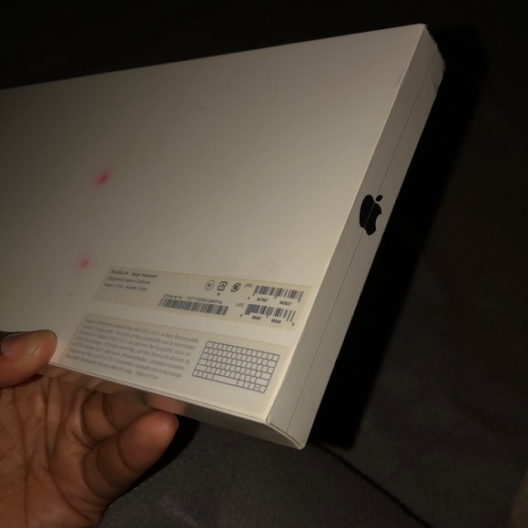 Apple  Bluetooth Magic Keyboard - Picture 3 of 3